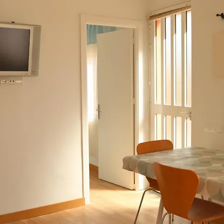 Apartman Deltahome *