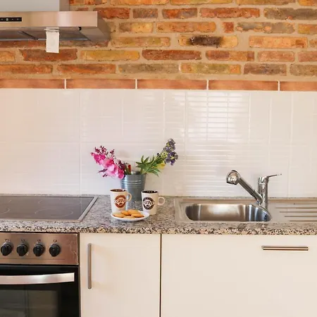 Deltahome Apartman Deltebre