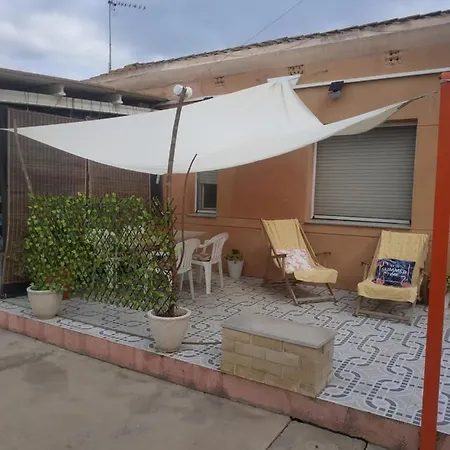 Deltahome דירה